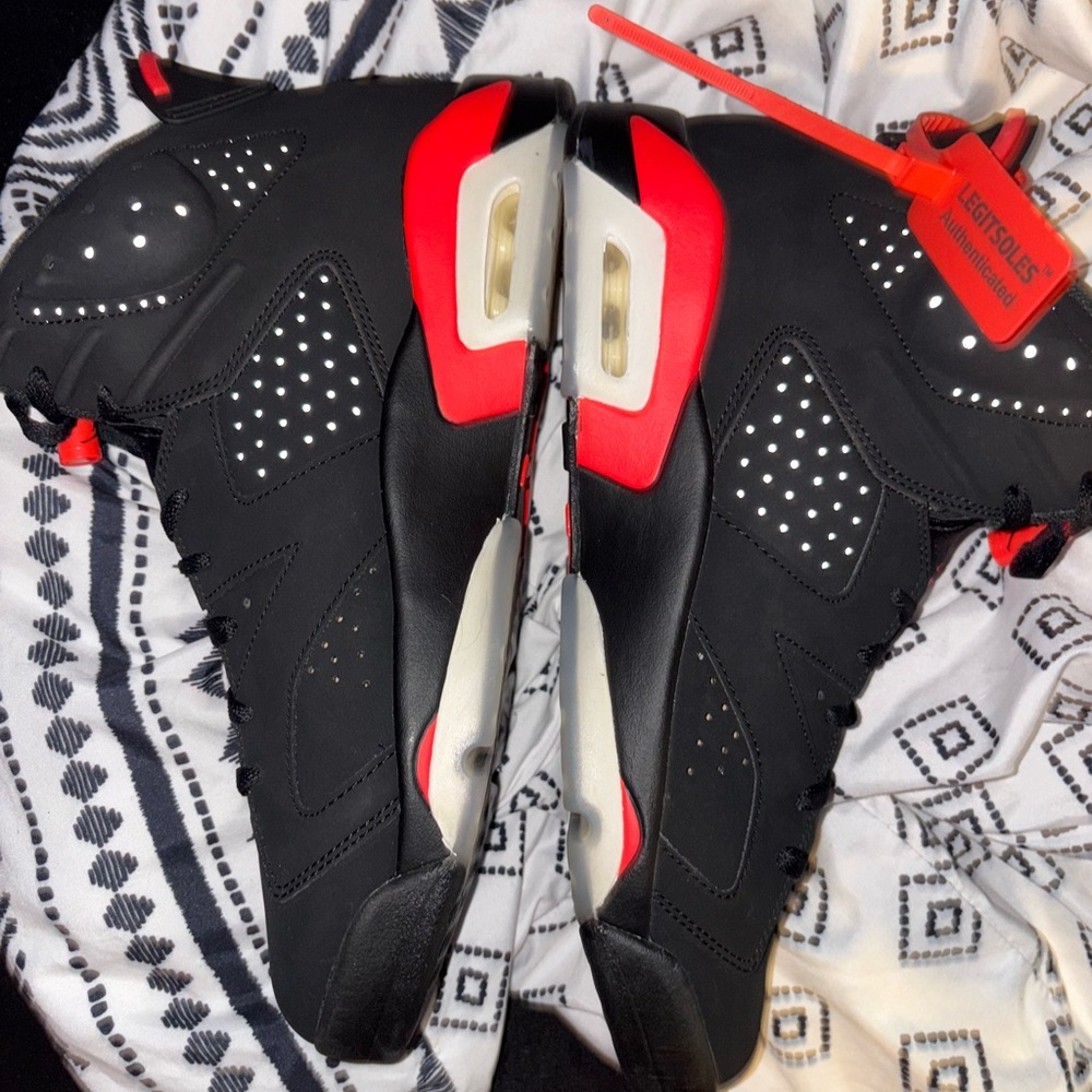 Men's Black and Red Sneakers